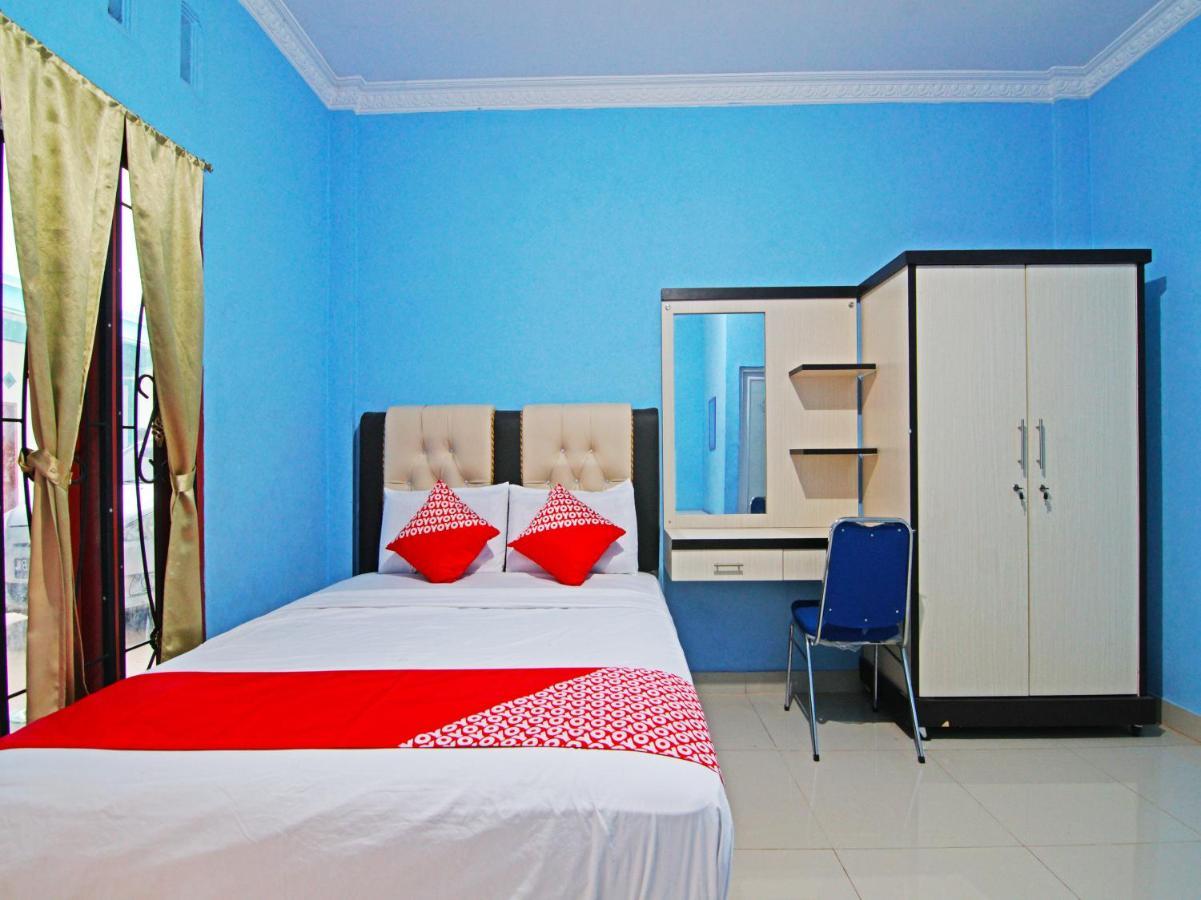 Oyo 90752 Ridho Guest House Syariah Dumai Exterior foto